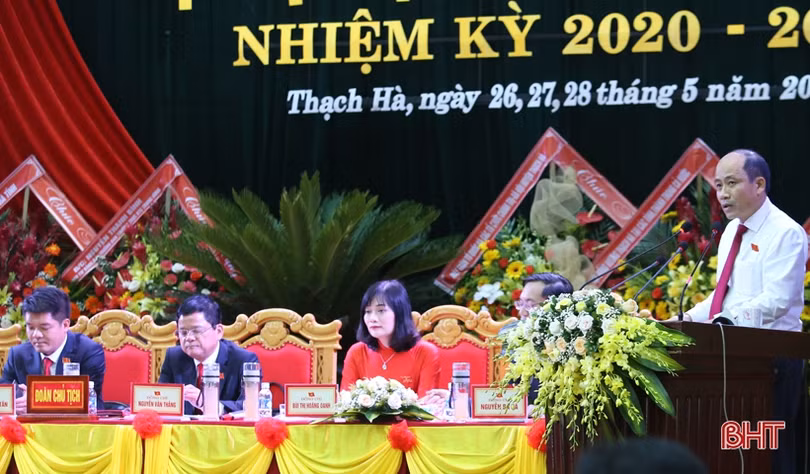 Khai mạc trọng thể đại hội đảng bộ cấp huyện đầu tiên ở Hà Tĩnh