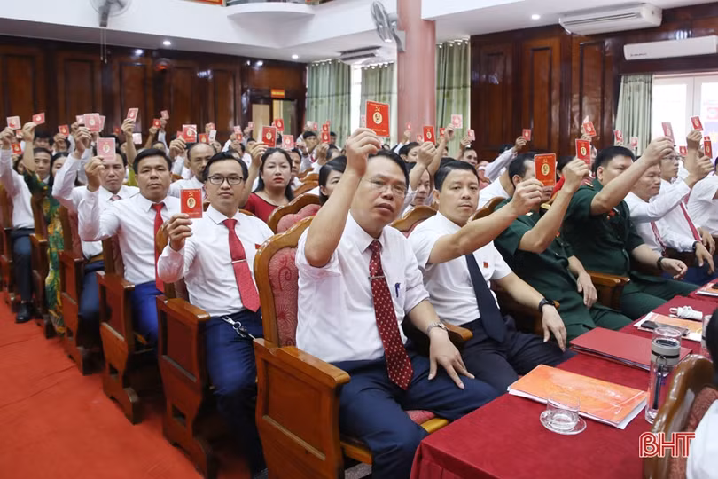 Sớm triển khai chương trình hành động, đưa Nghị quyết Đại hội Đảng bộ huyện Thạch Hà đi vào cuộc sống