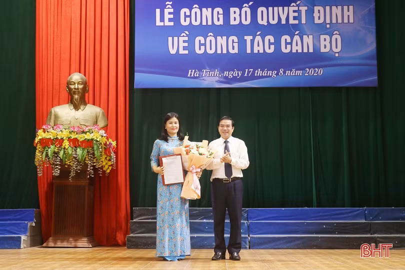 Bổ nhiệm chức vụ Hiệu trưởng, Phó Hiệu trưởng Trường Đại học Hà Tĩnh