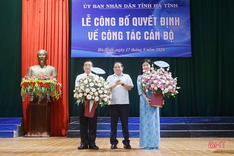 Bổ nhiệm chức vụ Hiệu trưởng, Phó Hiệu trưởng Trường Đại học Hà Tĩnh