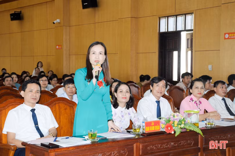 13 thí sinh các cơ quan và doanh nghiệp Hà Tĩnh thi báo cáo viên giỏi