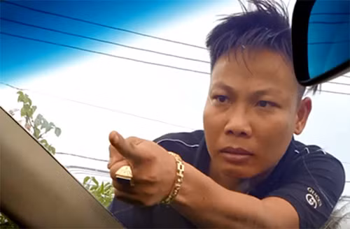 Vụ giang hồ “vây” xe công an: 4 đối tượng bị bắt, đình chỉ 2 cán bộ