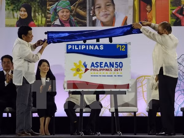 phai doan philippines sang bac kinh ban ve vai tro chu tich asean