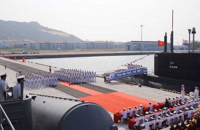 viet nam da co du bo 6 chiec tau ngam lop kilo hien dai