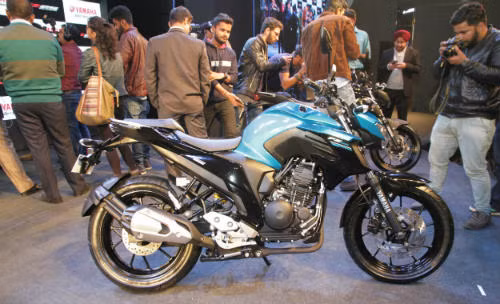 2017 yamaha fz25 len ke gia 39 4 trieu dong