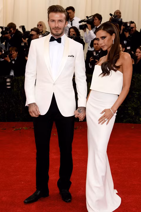 David Beckham xuất hiện tại Việt Nam trong phong cách lịch lãm