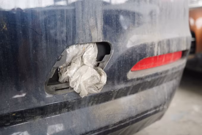 Dàn xe BMW hơn 3 triệu USD xuống cấp sau 2 năm phơi nắng Sài Gòn