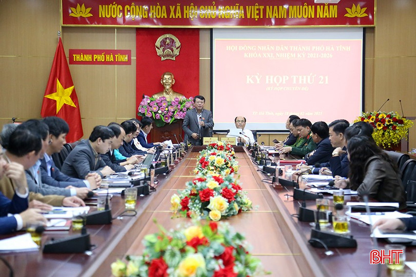 Toàn cảnh kỳ họp.