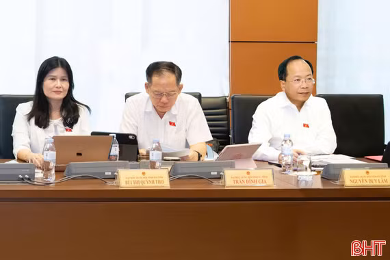 Hoàn thiện pháp luật về lao động, an sinh xã hội và dân chủ ở cơ sở