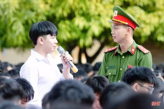 Lập "lá chắn" vững chắc, phòng ngừa thanh thiếu niên vi phạm pháp luật