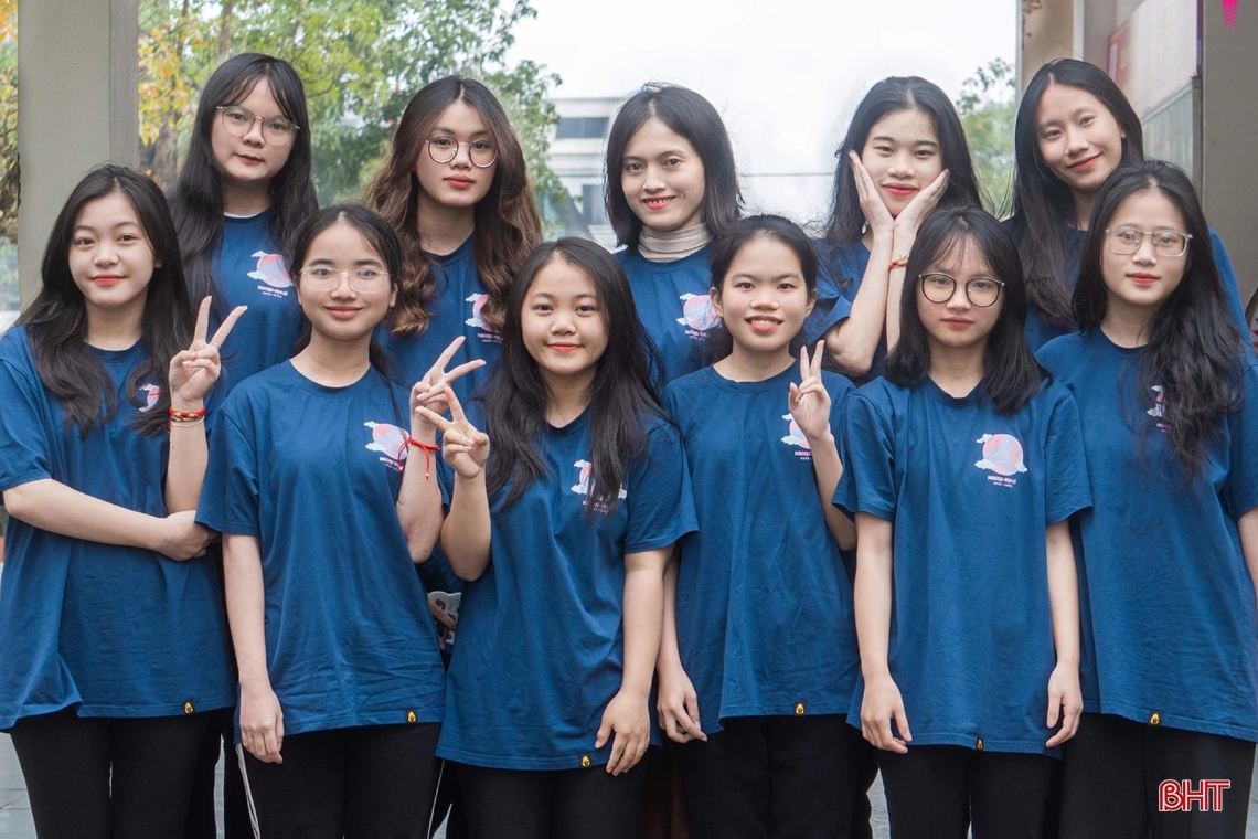 Cô học trò nghèo Hà Tĩnh và hành trình chinh phục giải nhất HSG quốc gia