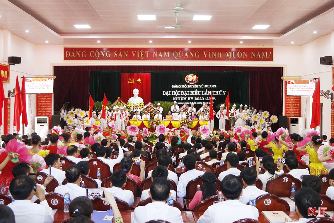 Đại hội Đảng bộ huyện Vũ Quang bầu 34 đồng chí vào Ban Chấp hành nhiệm kỳ 2020 - 2025