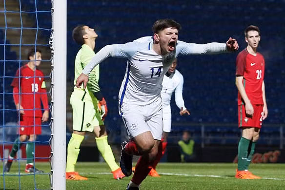 chau trai gerrard ghi ban giup u17 anh ha bo dao nha