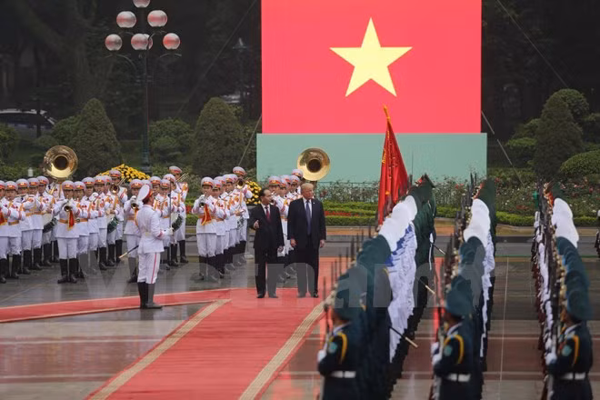 chu tich nuoc chu tri le don chinh thuc tong thong donald trump