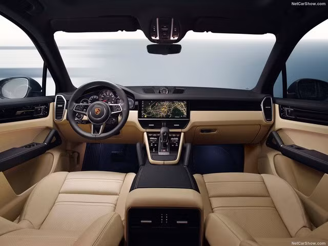 porsche cayenne 2018 ra mat viet nam gia tren 4 5 ty dong
