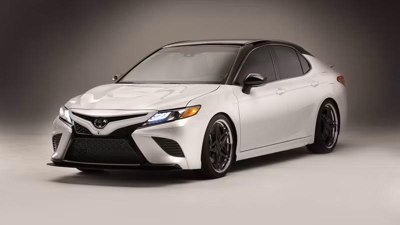 5 phien ban toyota camry danh rieng cho tay dua nascar