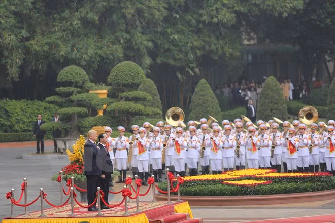 chu tich nuoc chu tri le don chinh thuc tong thong donald trump