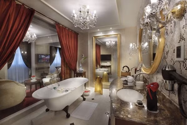 can canh phong tong thong trong khach san metropole