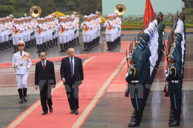 chu tich nuoc chu tri le don chinh thuc tong thong donald trump