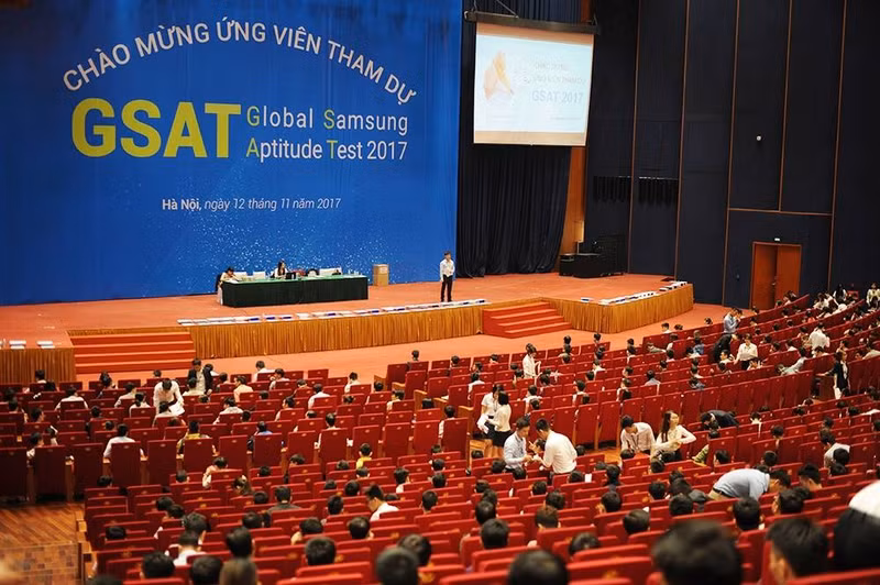 2 200 ky su cu nhan thi tuyen vao samsung viet nam