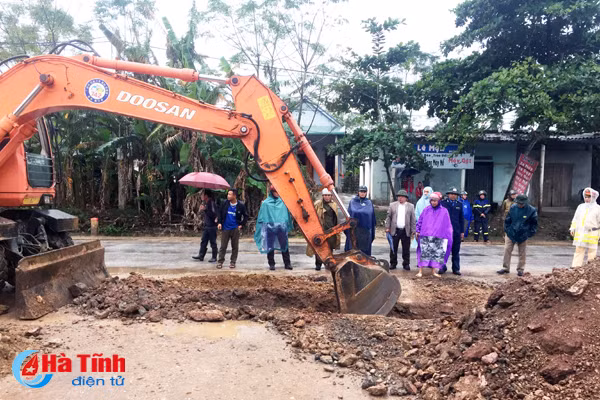 huong khe giai toa vi pham hanh lang atgt duong ho chi minh