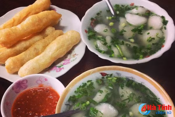 “Ngất ngây” với các món ăn vặt siêu ngon, giá rẻ ở TP. Hà Tĩnh