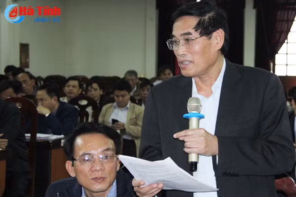 nghi xuan phai phan dau som tro thanh trung tam kt xh bac ha tinh