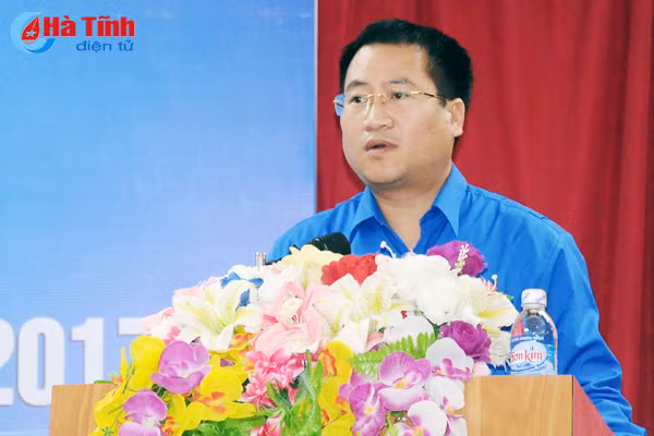 tuoi tre phai di dau trong tuyen truyen phong chong tac hai thuoc la
