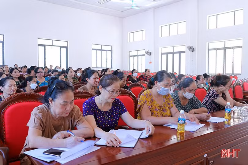 Nâng cao kiến thức về bệnh sốt xuất huyết cho cán bộ y tế TP Hà Tĩnh