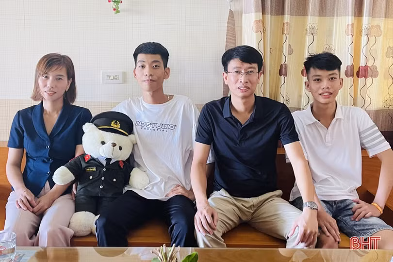 Nam sinh sở hữu 2 điểm 10 là đồng thủ khoa khối C00 ở Hà Tĩnh