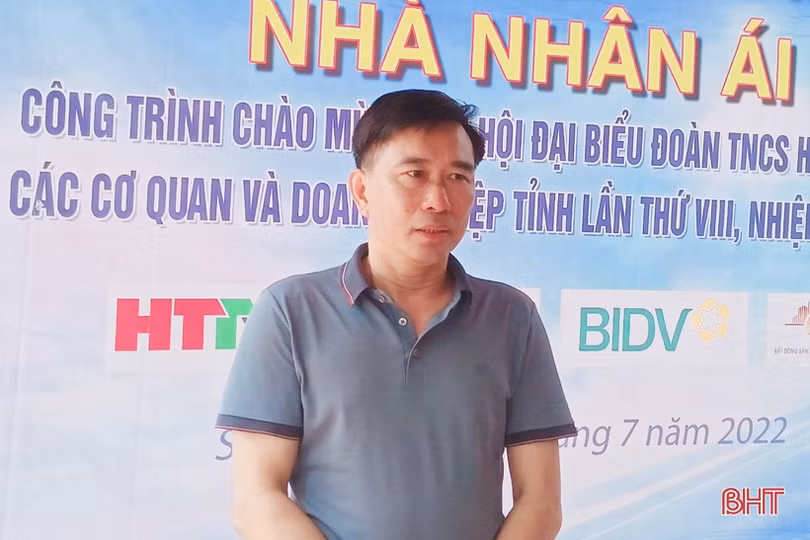 Bàn giao nhà nhân ái cho hộ nghèo ở Hương Sơn