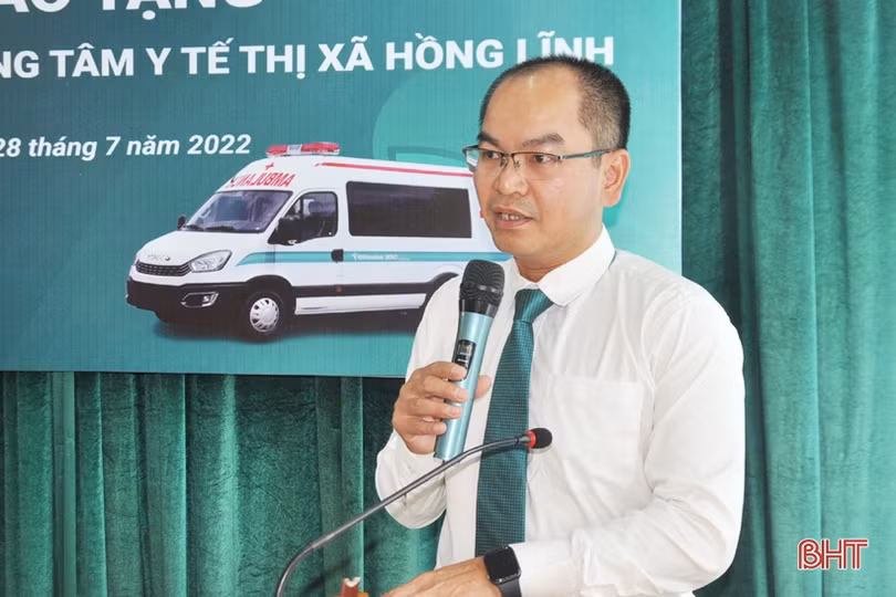 BIDV Hà Tĩnh tài trợ xe cứu thương, thiết bị y tế cho các địa phương