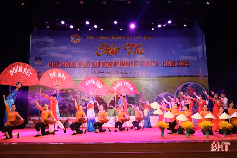 Hội Nông dân Hương Khê giành giải nhất Hội thi Nhà nông đua tài toàn tỉnh