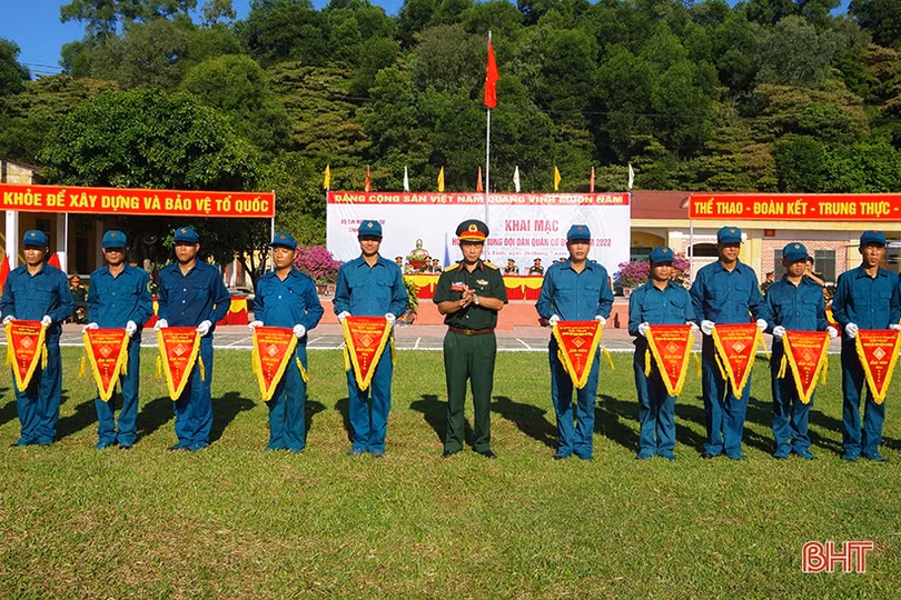 Hà Tĩnh khai mạc hội thao trung đội dân quân cơ động năm 2022