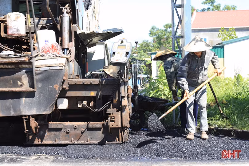 Thị trấn Phố Châu huy động nhiều nguồn lực “nâng chất” các tuyến giao thông