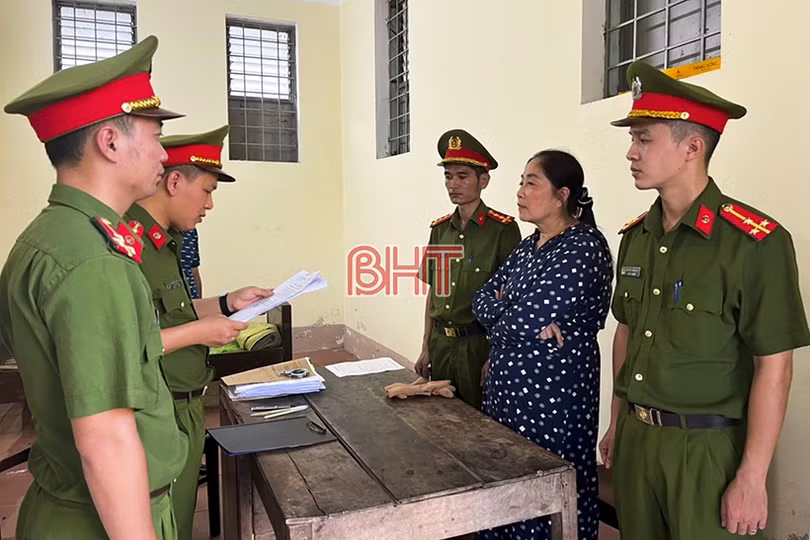 Khởi tố 2 đối tượng về tội lạm dụng tín nhiệm chiếm đoạt tài sản