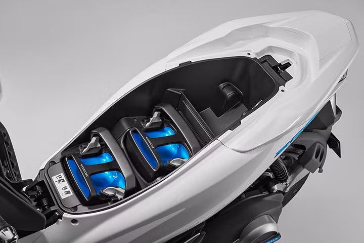 Honda PCX 125 Hybrid ấn định ra mắt vào tháng 9/2018 giá 89 triệu đồng