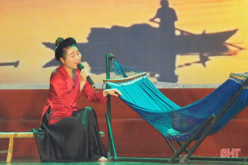 Ấn tượng liên hoan dân ca, ví, giặm Nghệ Tĩnh thị xã Hồng Lĩnh năm 2018