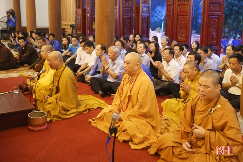 Thiêng liêng Đại lễ cầu siêu các anh hùng liệt sỹ và người dân tử nạn tại Ngã ba Đồng Lộc