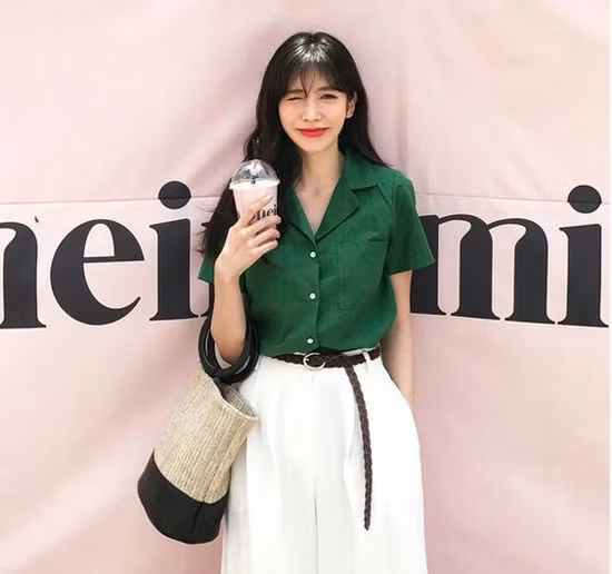 Những set đồ nhẹ nhàng cho ngày làm việc cuối tuần
