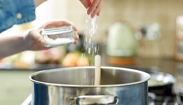Ăn mặn làm tăng nguy cơ ung thư dạ dày?