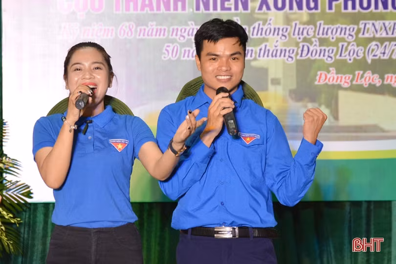Xúc động cuộc hội ngộ cựu thanh niên xung phong Hà Tĩnh tiêu biểu