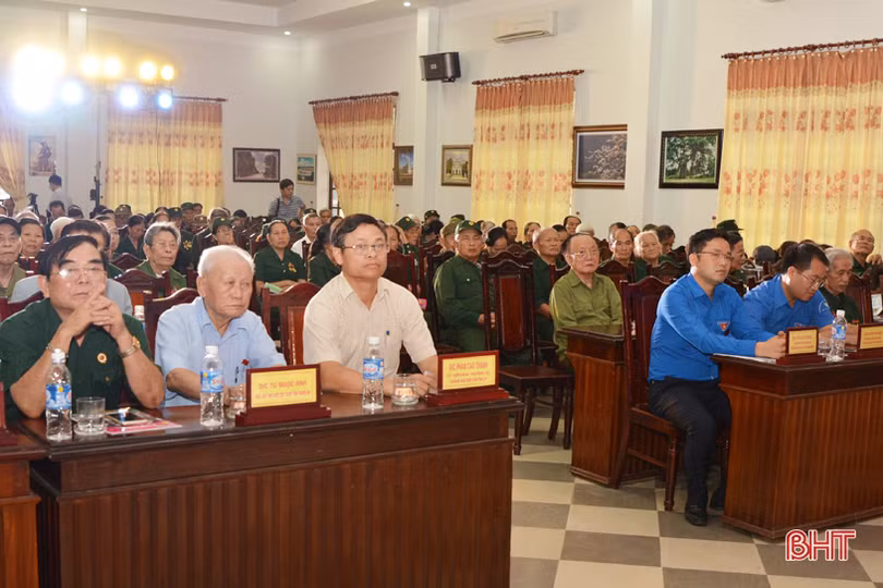 Xúc động cuộc hội ngộ cựu thanh niên xung phong Hà Tĩnh tiêu biểu