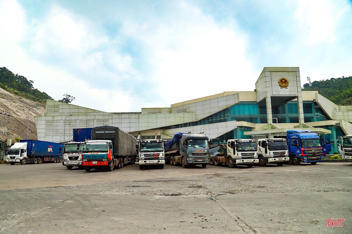 Hương Sơn xây dựng huyện nông thôn mới bền vững, đô thị phát triển