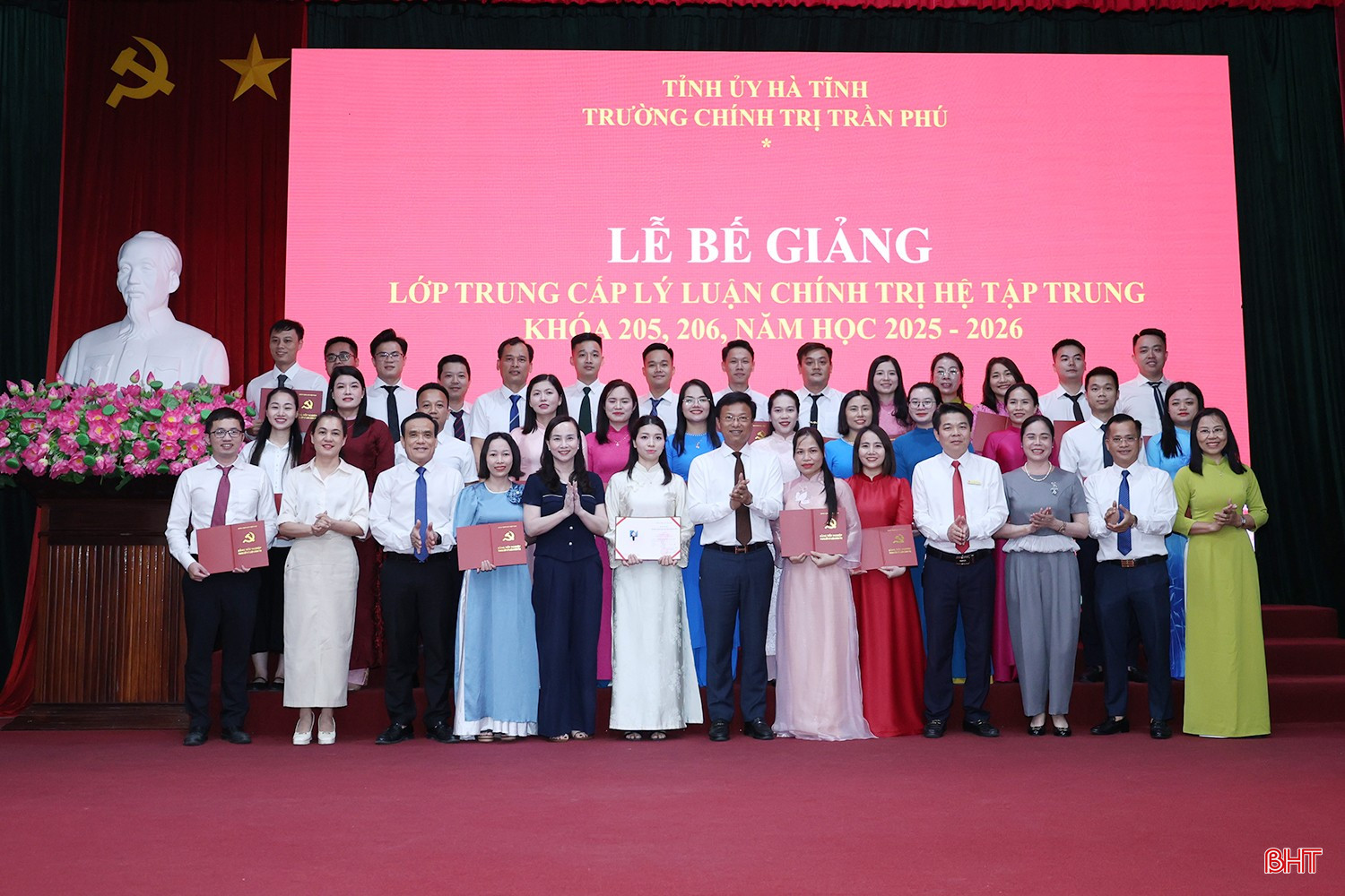 bqbht_br_chinh-tri-3.jpg