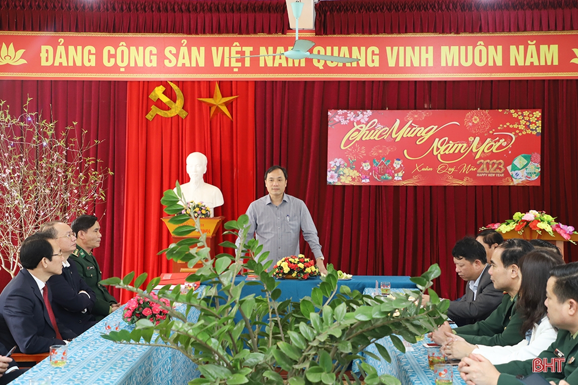 Bí thư Tỉnh ủy Hoàng Trung Dũng chúc tết các đơn vị lực lượng vũ trang