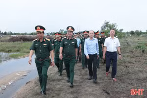 Đoàn công tác của Bộ Quốc phòng kiểm tra chuẩn bị diễn tập khu vực phòng thủ tỉnh Hà Tĩnh