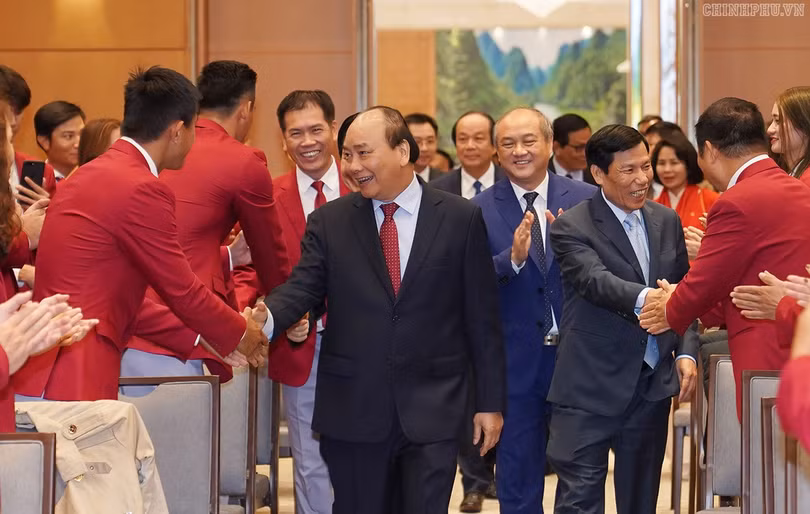 Thủ tướng Nguyễn Xuân Phúc: “Đừng để các VĐV sau khi giải nghệ phải đi bán bánh mỳ”