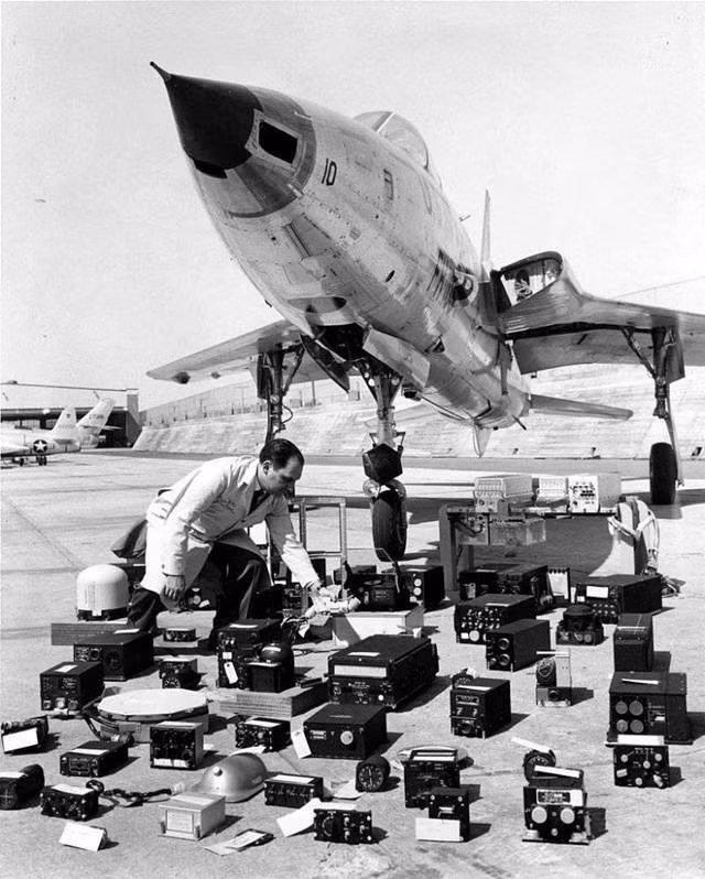Số phận Thần Sấm Mỹ trên bầu trời Việt Nam F-105 Thunderchief