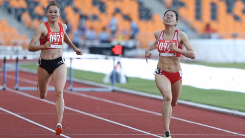 Hậu SEA Games 30: Chuyện những bà mẹ khoác áo tuyển thủ